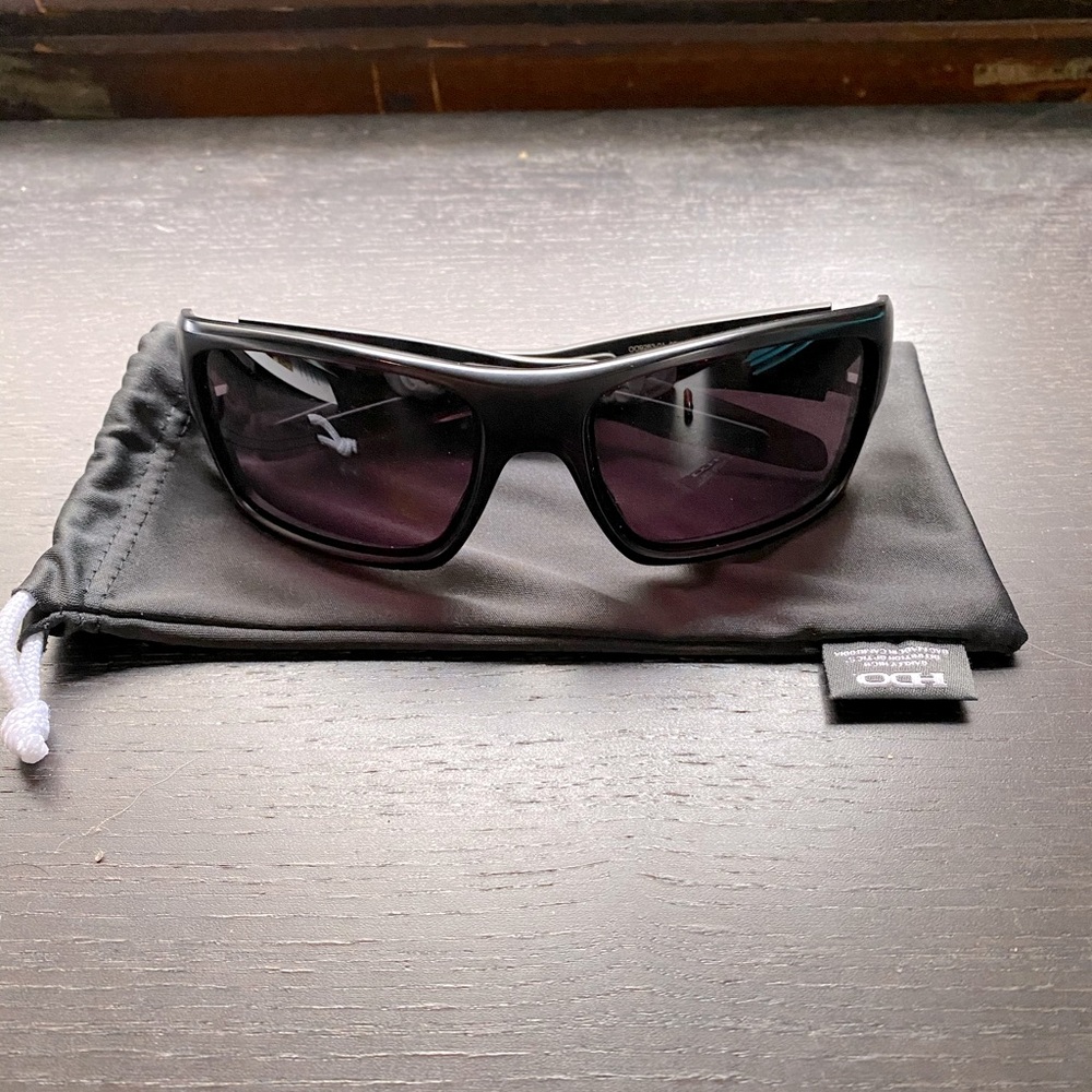 Black Oakley Men’s Sunglasses